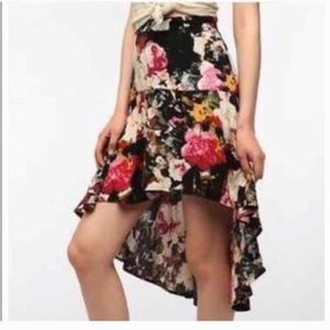UO Kimchi Blue Floral Hi Low High Waist Skirt